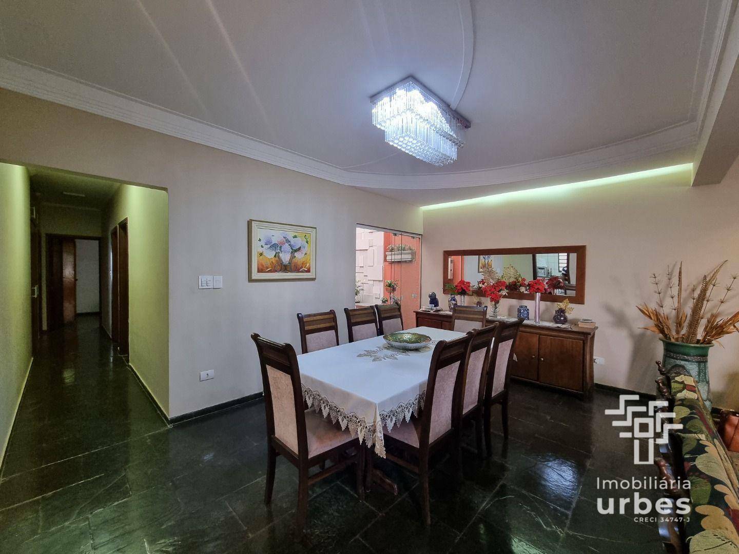 Casa à venda com 3 quartos, 180m² - Foto 3