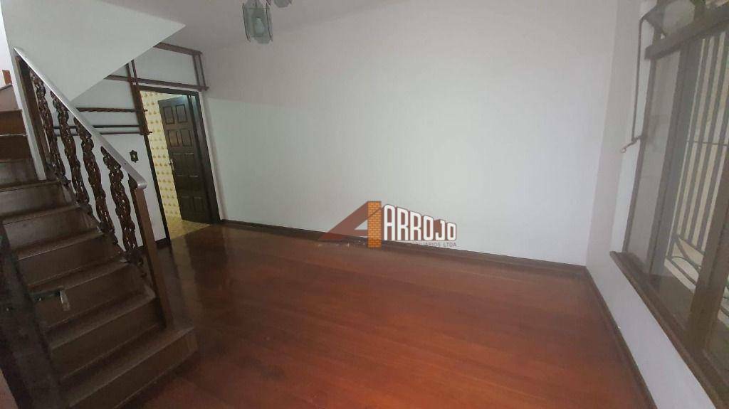 Sobrado à venda com 3 quartos, 150m² - Foto 4