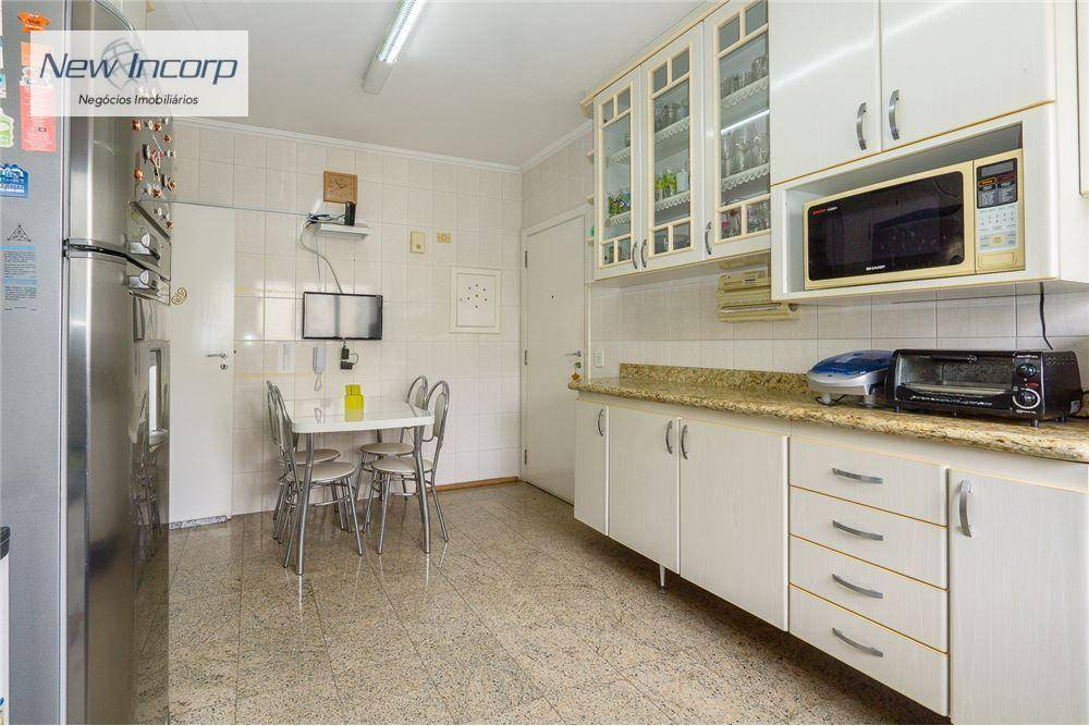 Apartamento à venda com 3 quartos, 117m² - Foto 29