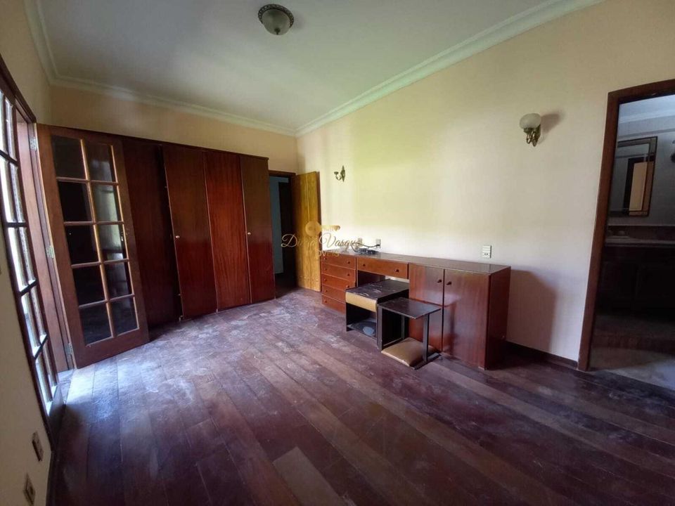 Casa de Condomínio à venda com 5 quartos, 212m² - Foto 24