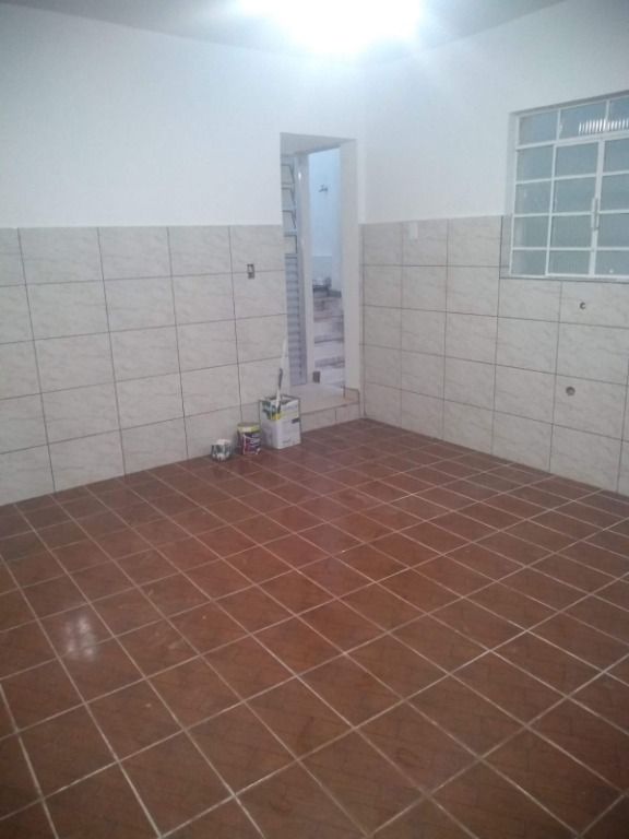 Sobrado à venda com 5 quartos, 200m² - Foto 28