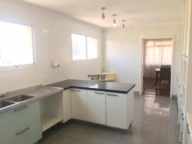 Apartamento à venda com 4 quartos, 226m² - Foto 9