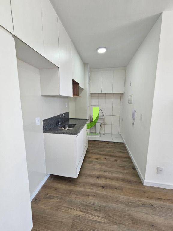 Apartamento para alugar com 2 quartos, 39m² - Foto 3