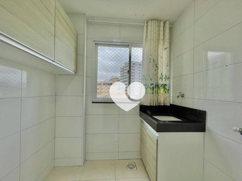 Apartamento à venda com 3 quartos, 95m² - Foto 4