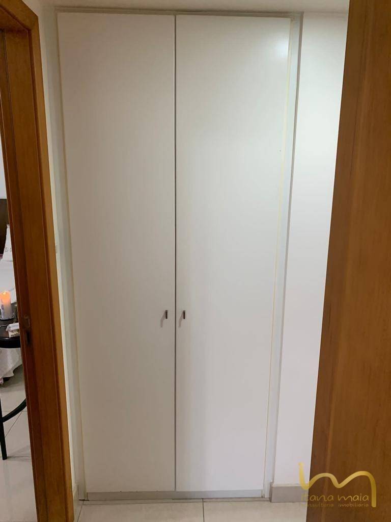 Apartamento à venda com 4 quartos, 186m² - Foto 7