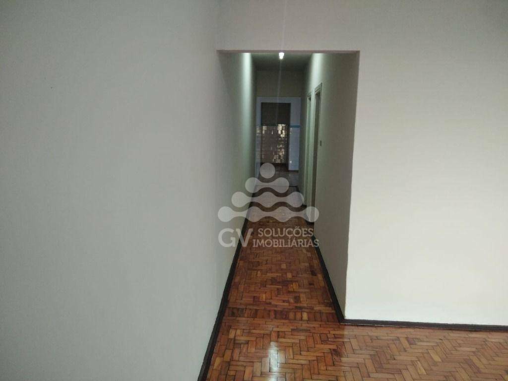 Casa à venda com 2 quartos, 170m² - Foto 7