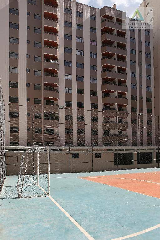 Apartamento à venda com 2 quartos, 75m² - Foto 19