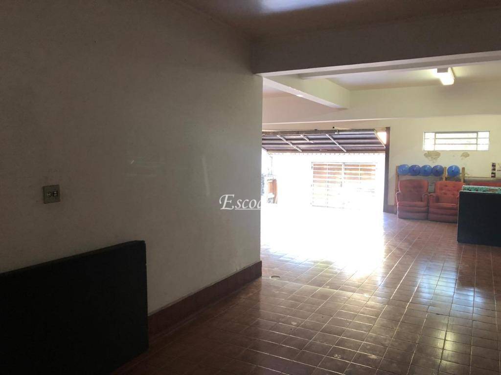 Casa à venda com 4 quartos, 350m² - Foto 36