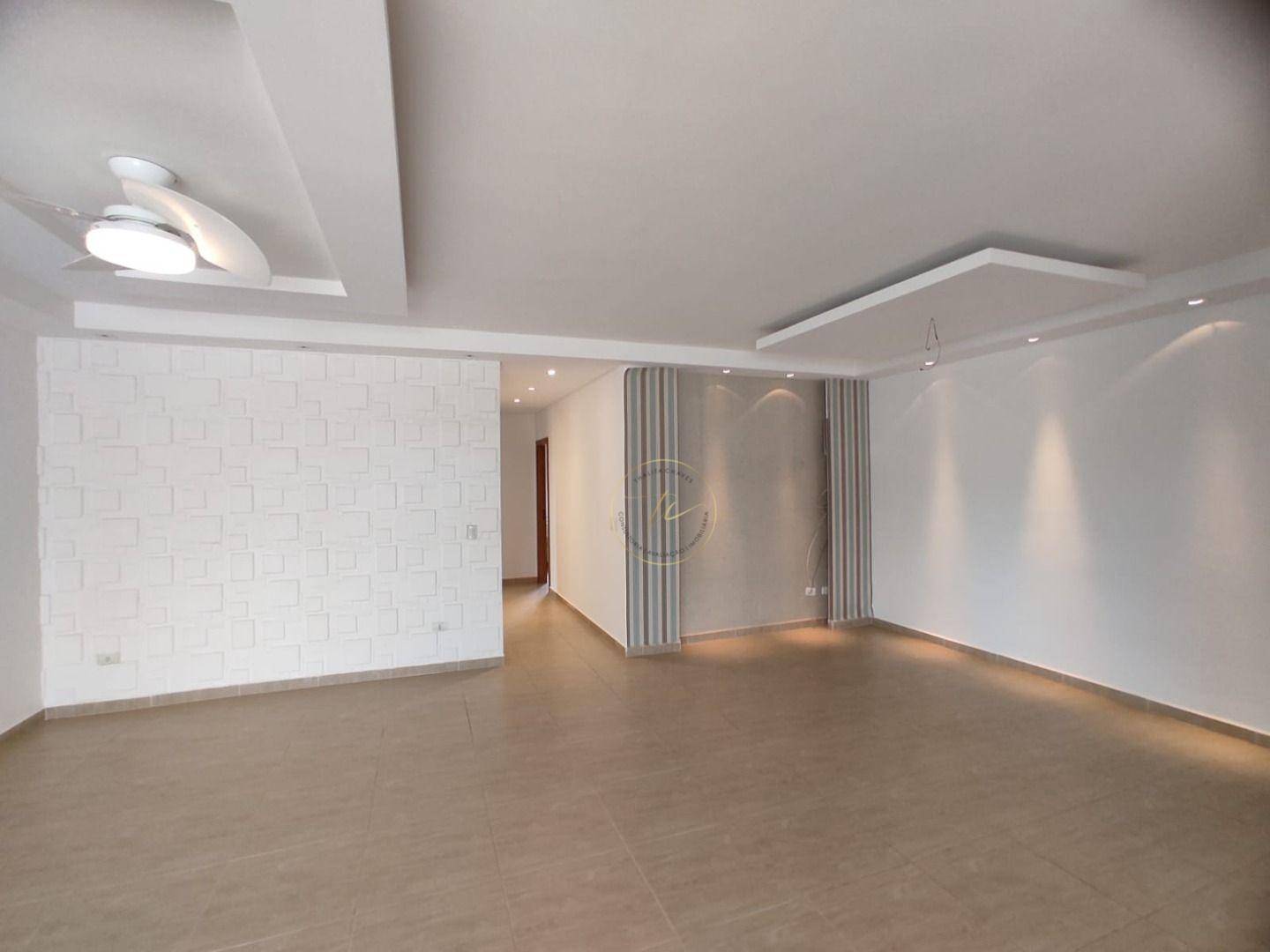 Cobertura à venda com 3 quartos, 200m² - Foto 1