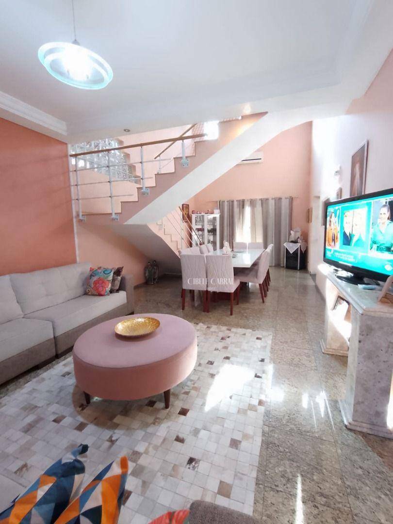 Casa de Condomínio à venda com 4 quartos, 264m² - Foto 4