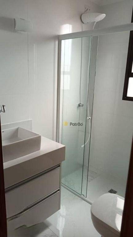 Apartamento para alugar com 2 quartos, 100m² - Foto 8