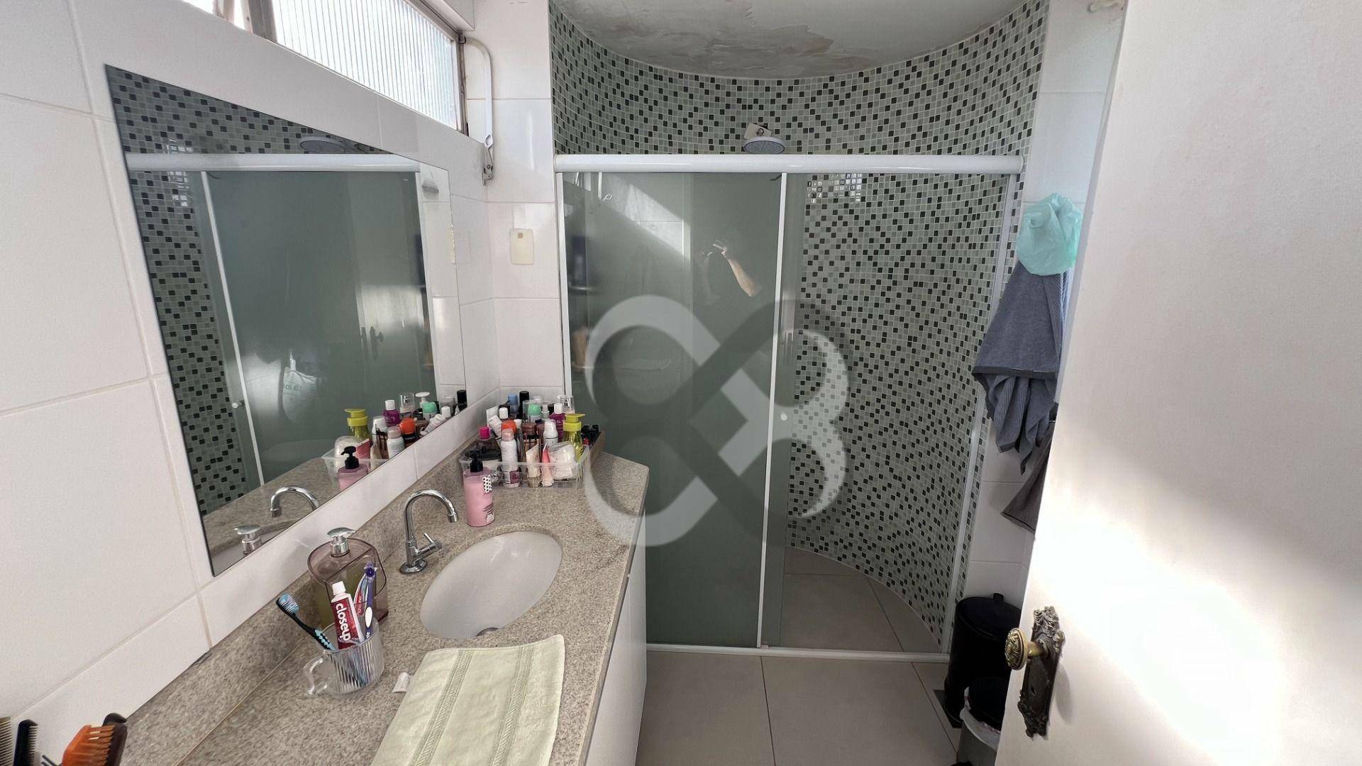 Apartamento à venda com 3 quartos, 168m² - Foto 21