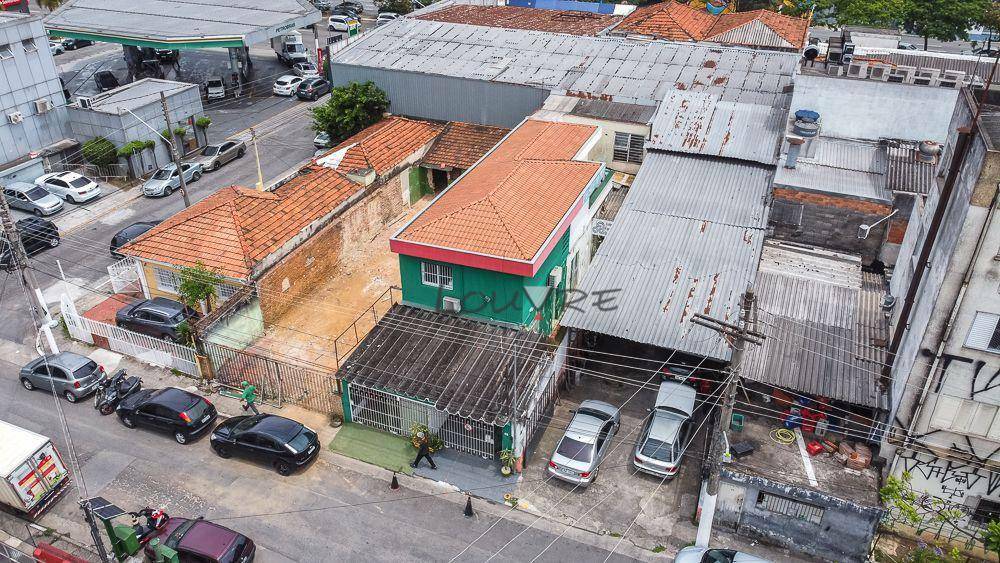 Casa à venda e aluguel com 6 quartos, 220m² - Foto 3