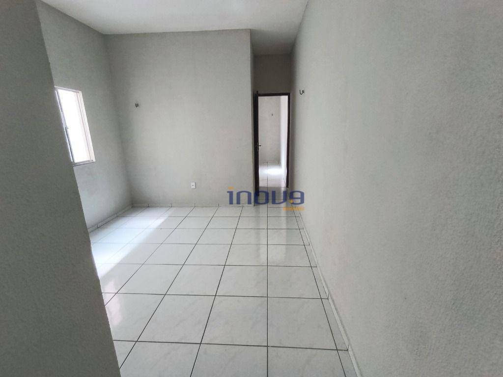 Casa à venda com 8 quartos, 198m² - Foto 9