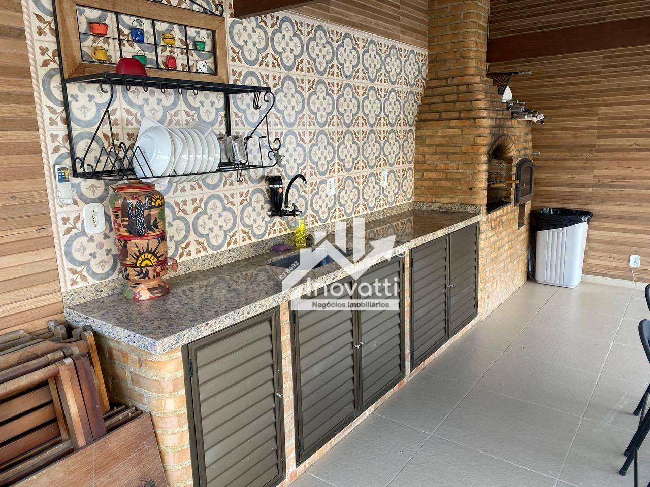 Casa à venda com 3 quartos, 250m² - Foto 17