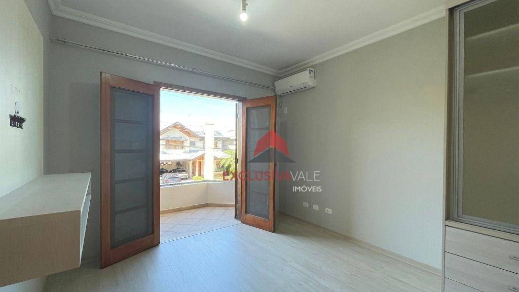 Casa de Condomínio à venda com 4 quartos, 420m² - Foto 53