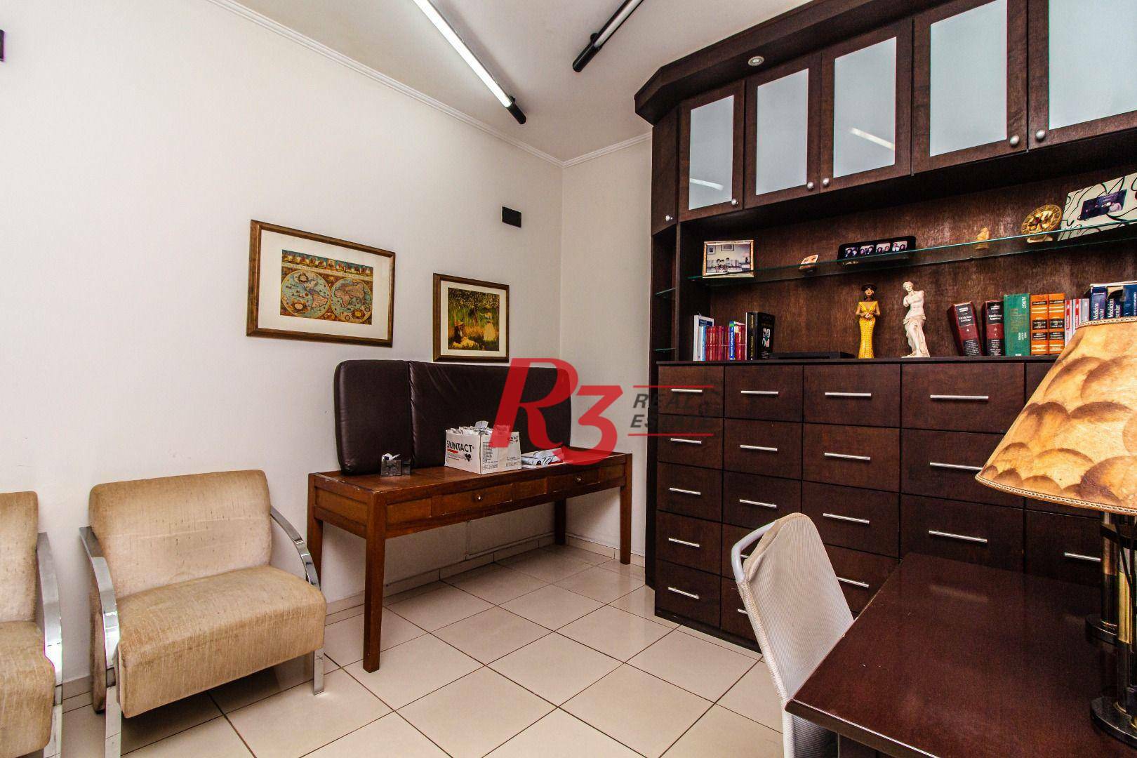 Casa para alugar com 5 quartos, 159m² - Foto 9