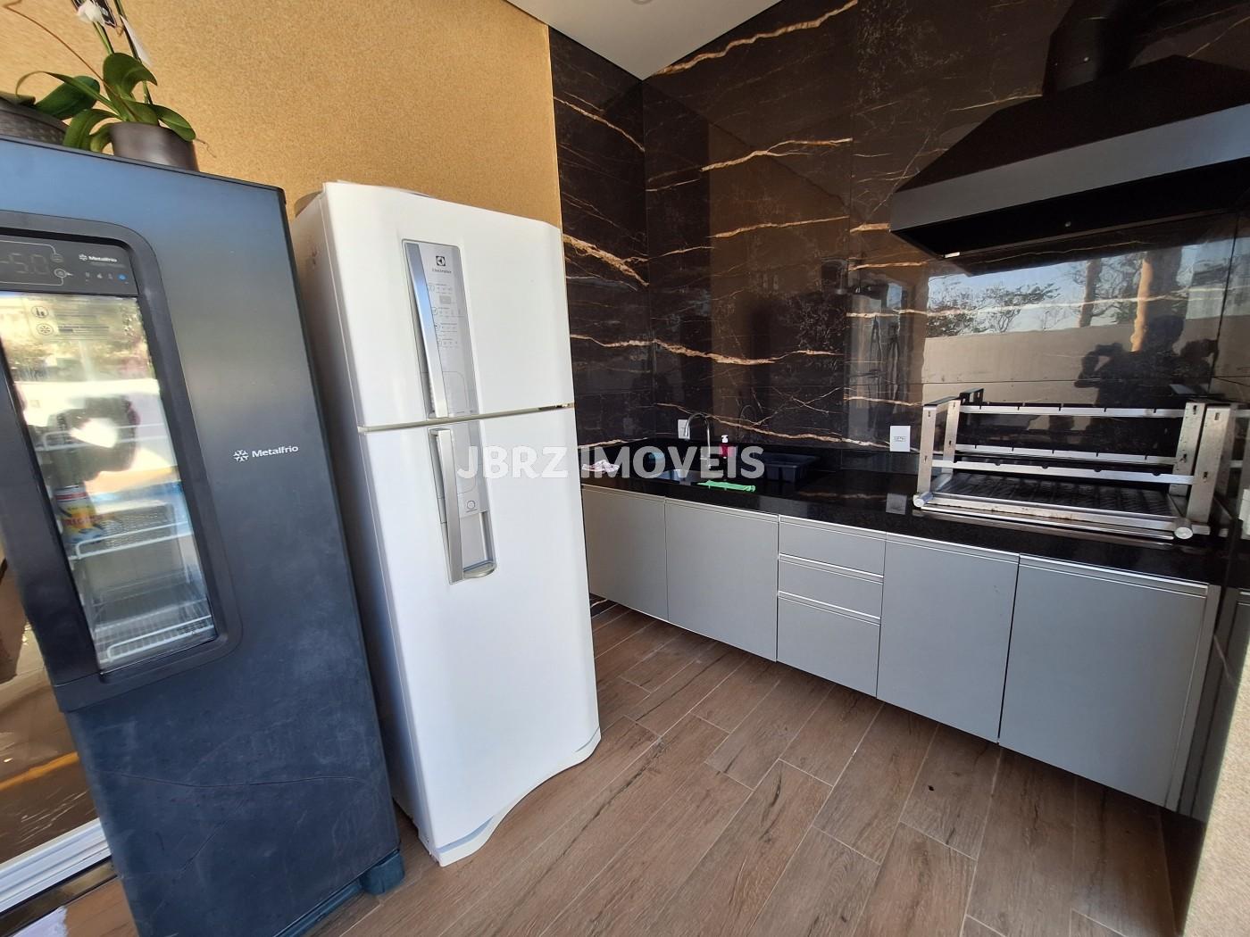 Casa à venda com 4 quartos, 305m² - Foto 9