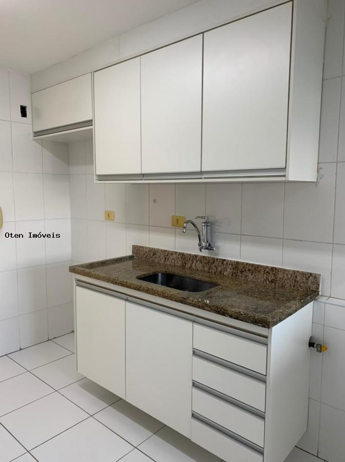 Apartamento à venda com 3 quartos, 110m² - Foto 7