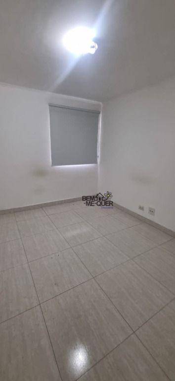 Apartamento para alugar com 3 quartos, 79m² - Foto 5