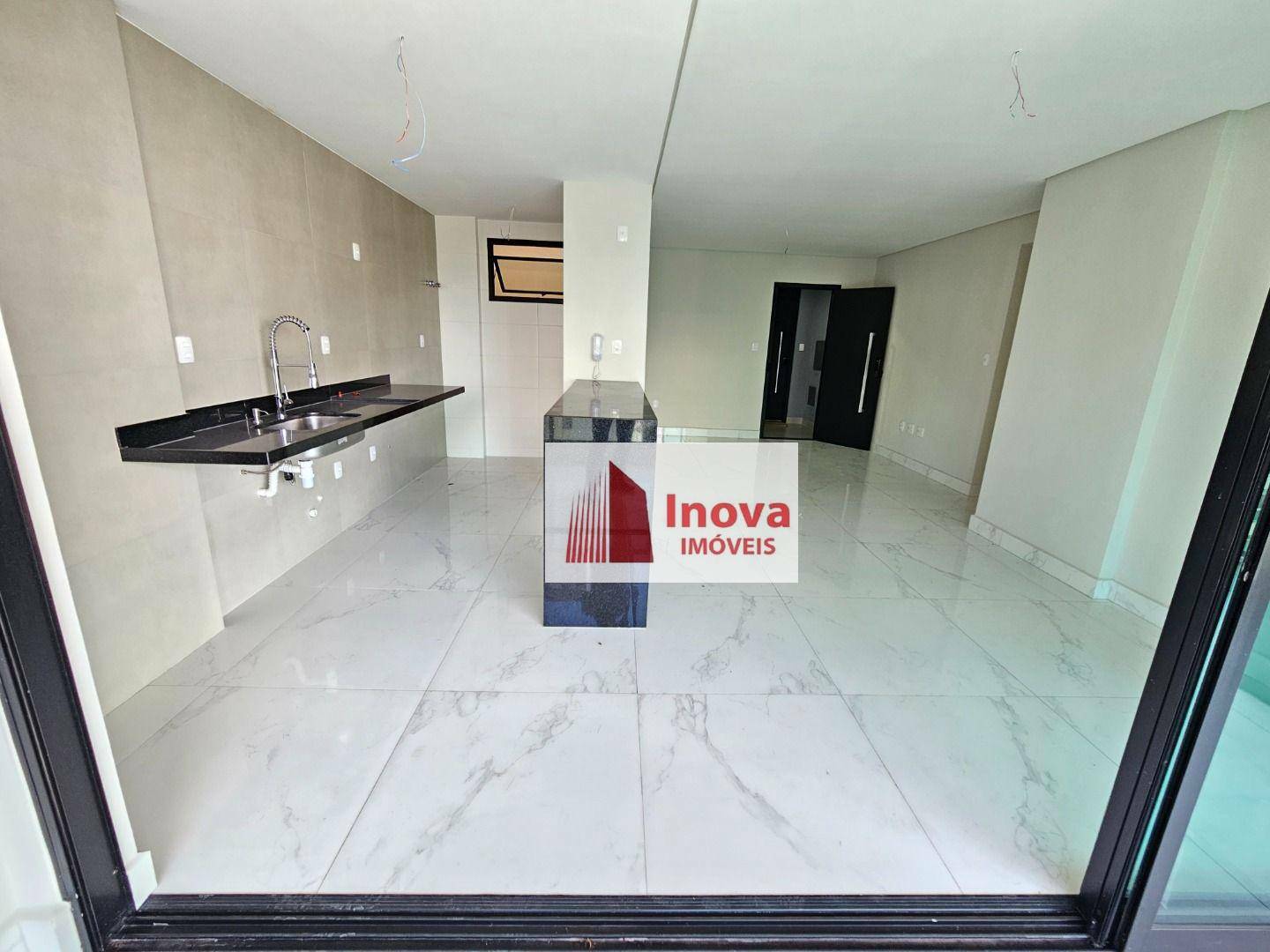 Apartamento à venda com 3 quartos, 120m² - Foto 11