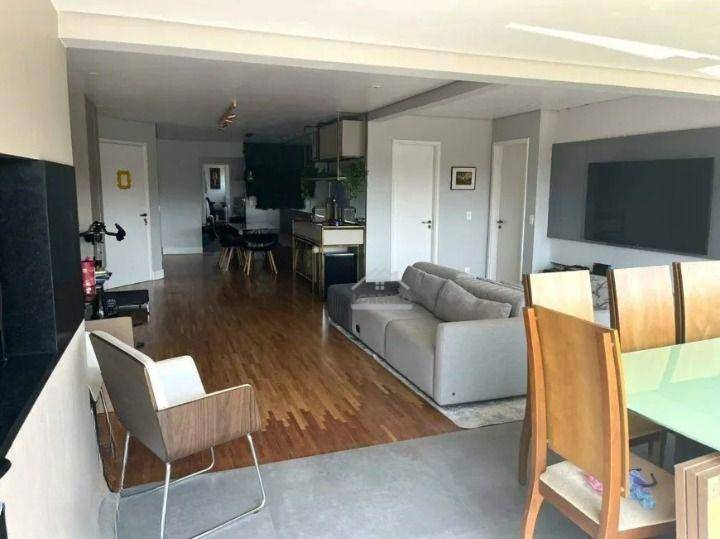 Apartamento à venda com 3 quartos, 138m² - Foto 8