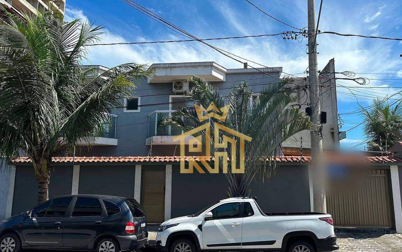 Sobrado à venda com 4 quartos, 181m² - Foto 1