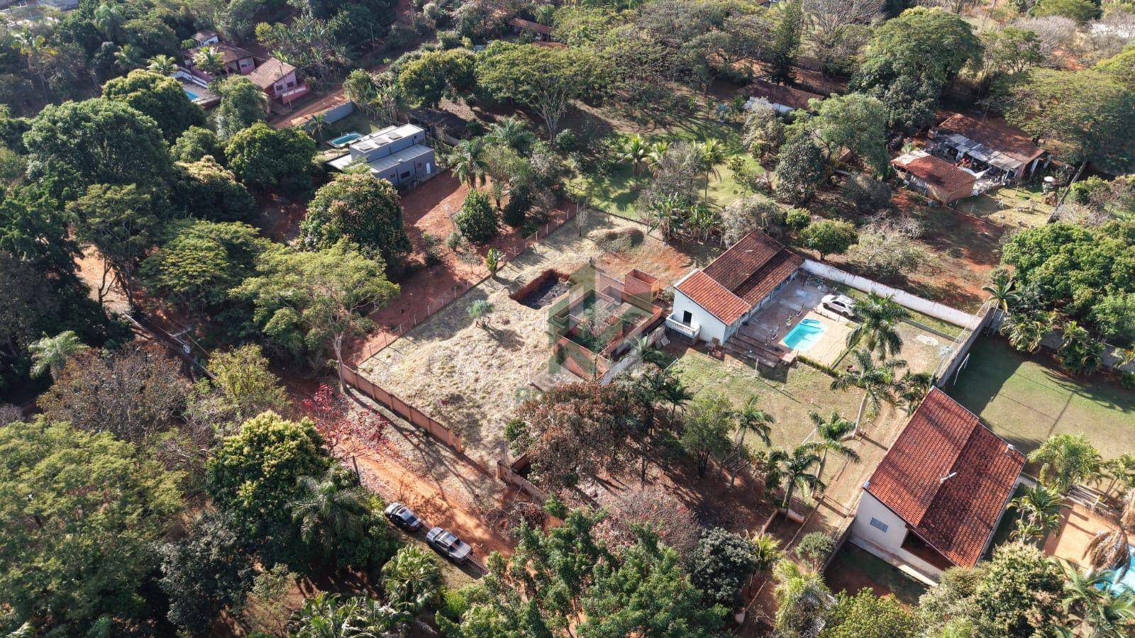 Chácara, 3 quartos, 1500 m² - Foto 1