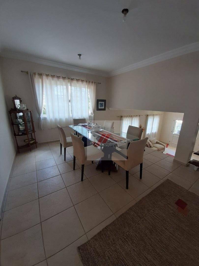 Casa à venda com 3 quartos, 275m² - Foto 8