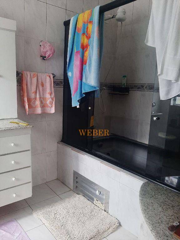 Sobrado à venda com 3 quartos, 285m² - Foto 24