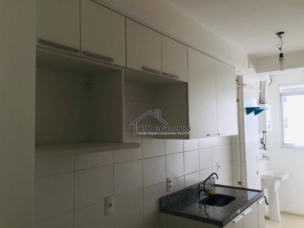 Apartamento à venda com 2 quartos, 58m² - Foto 2