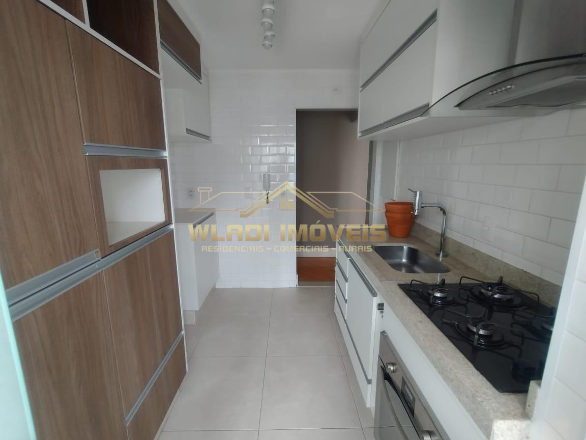 Apartamento à venda com 2 quartos, 85m² - Foto 4