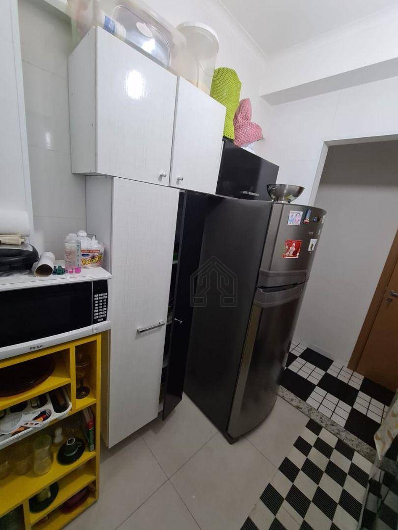 Apartamento à venda com 2 quartos, 70m² - Foto 10