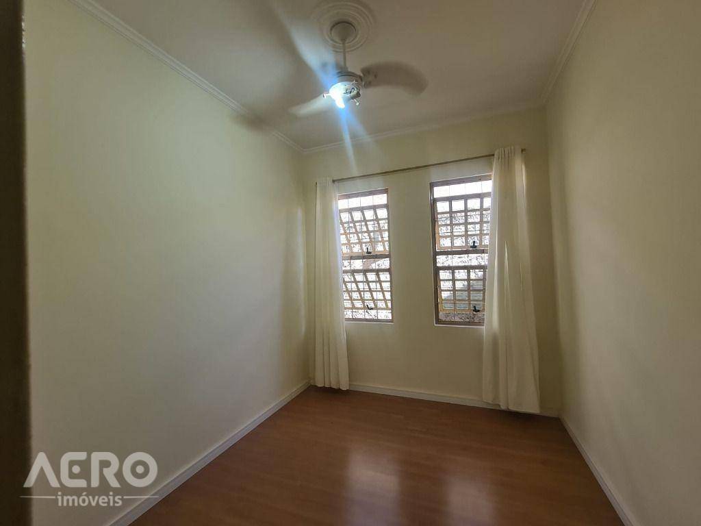 Casa à venda com 3 quartos, 97m² - Foto 15