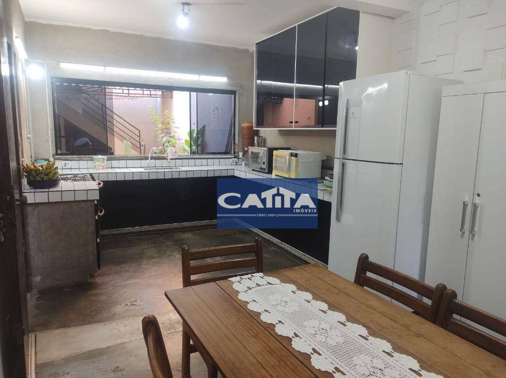 Sobrado à venda com 4 quartos, 167m² - Foto 4