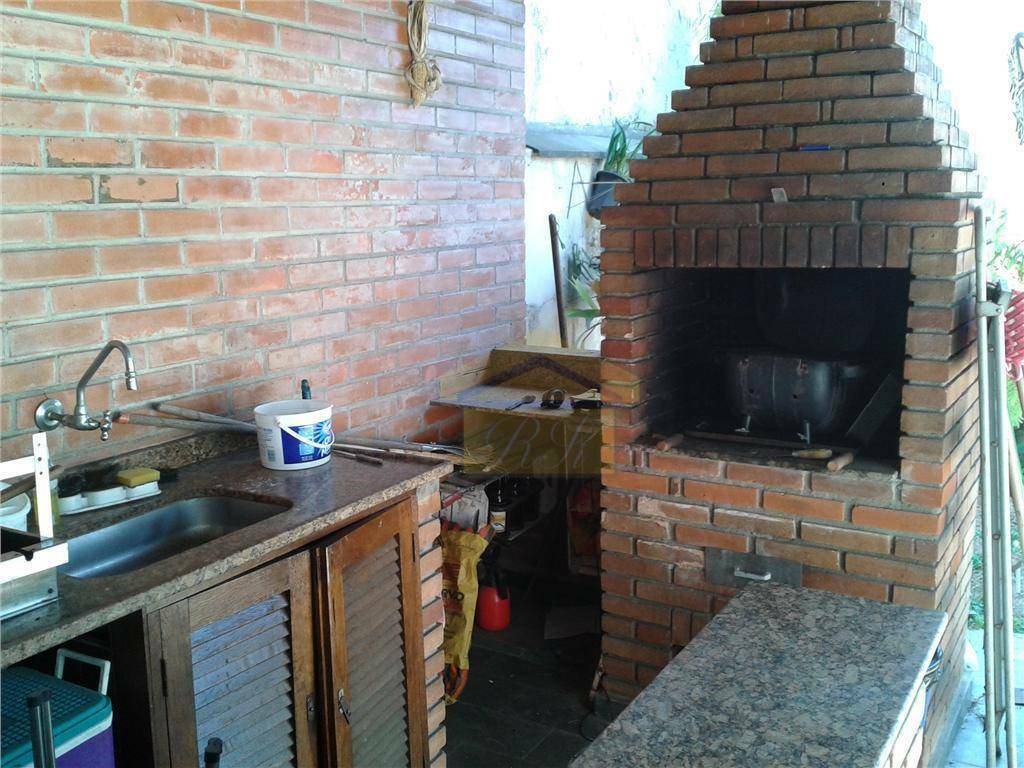 Sobrado à venda com 3 quartos, 200m² - Foto 15