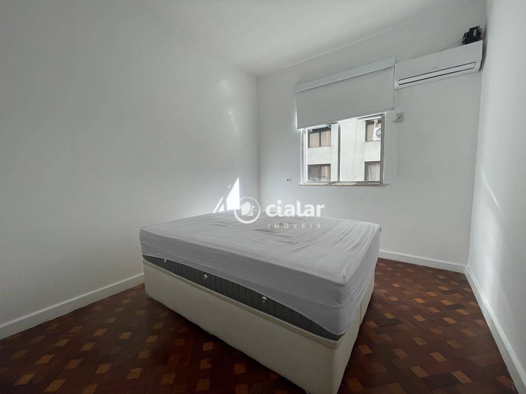 Apartamento à venda com 3 quartos, 100m² - Foto 11