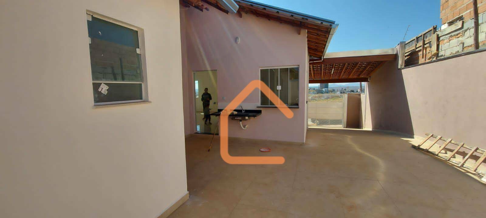 Casa à venda com 3 quartos, 180m² - Foto 15