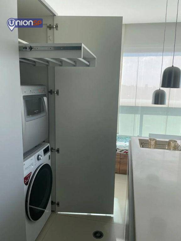 Apartamento à venda com 2 quartos, 66m² - Foto 13