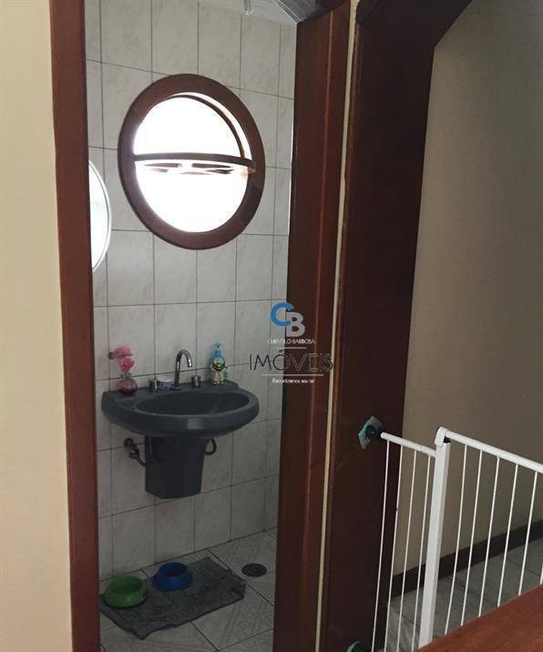 Sobrado à venda com 3 quartos, 200m² - Foto 17