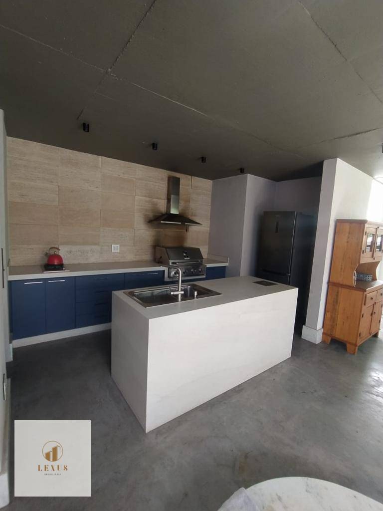 Casa à venda com 3 quartos, 530m² - Foto 23