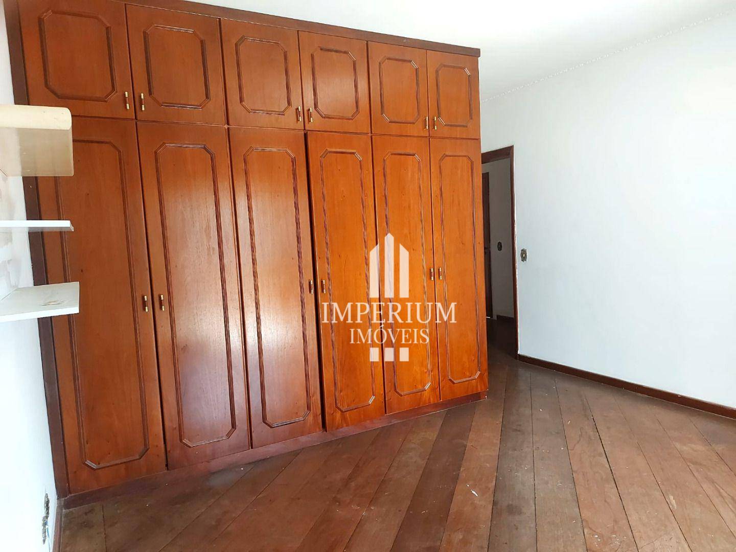 Sobrado à venda com 4 quartos, 352m² - Foto 17