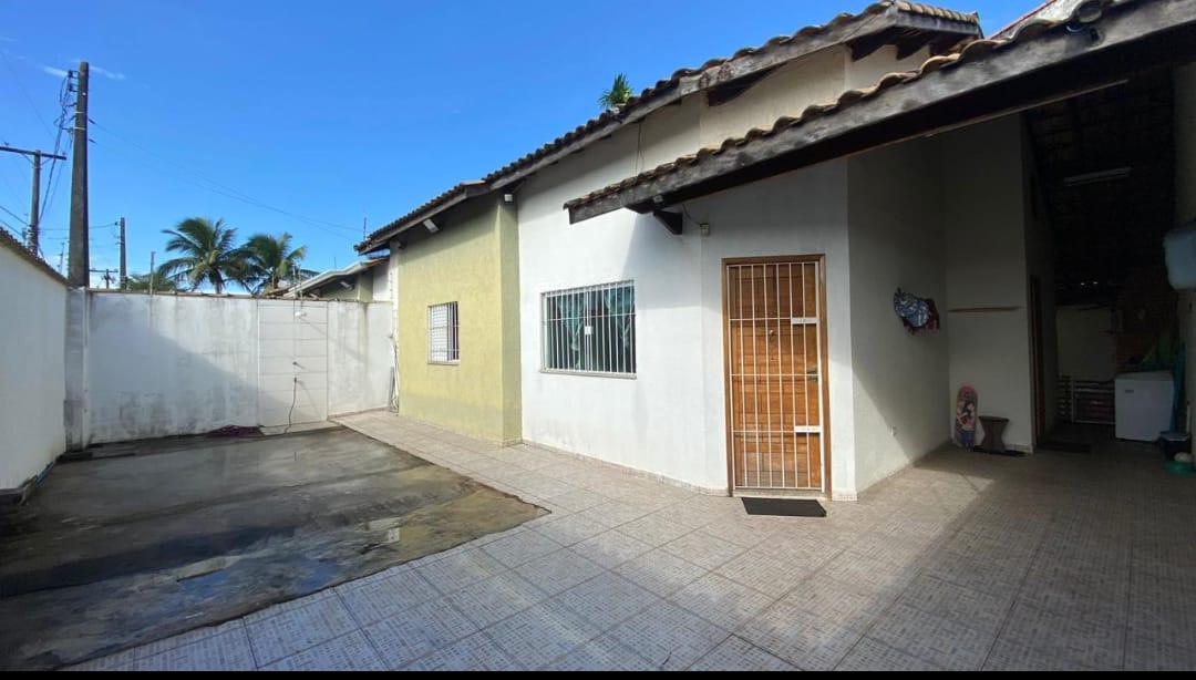 Casa à venda com 3 quartos, 275m² - Foto 1