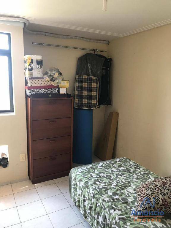 Apartamento à venda com 2 quartos, 64m² - Foto 18