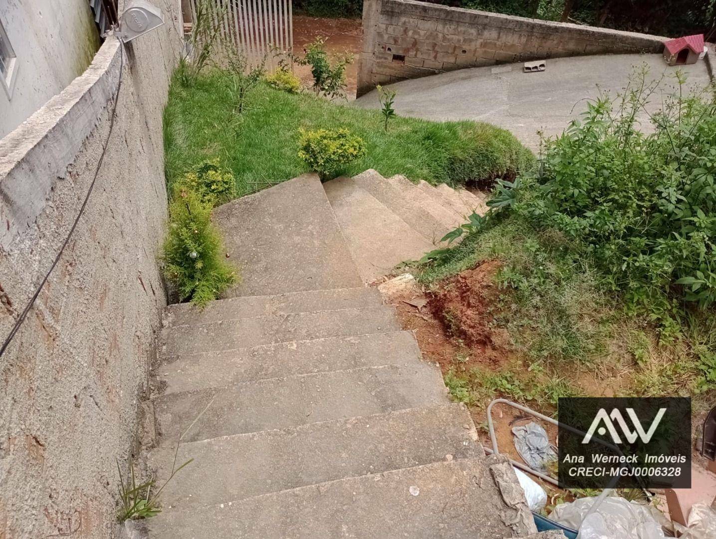 Casa à venda com 2 quartos, 60m² - Foto 3