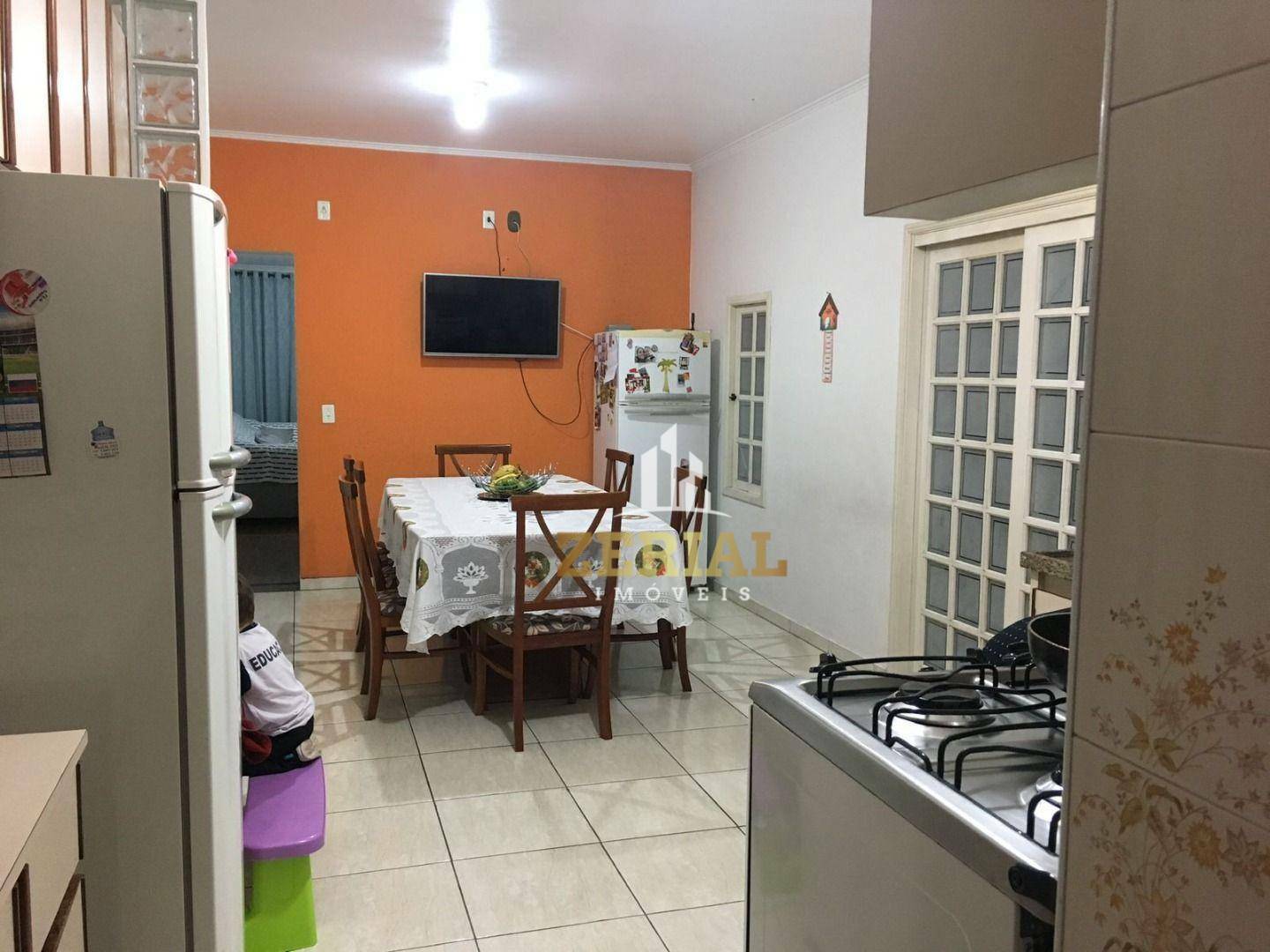 Sobrado à venda com 3 quartos, 210m² - Foto 4