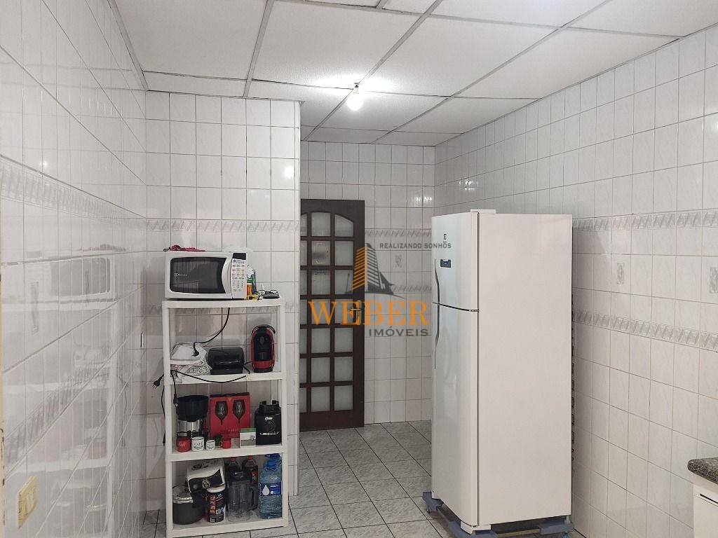 Casa à venda com 2 quartos, 290m² - Foto 24