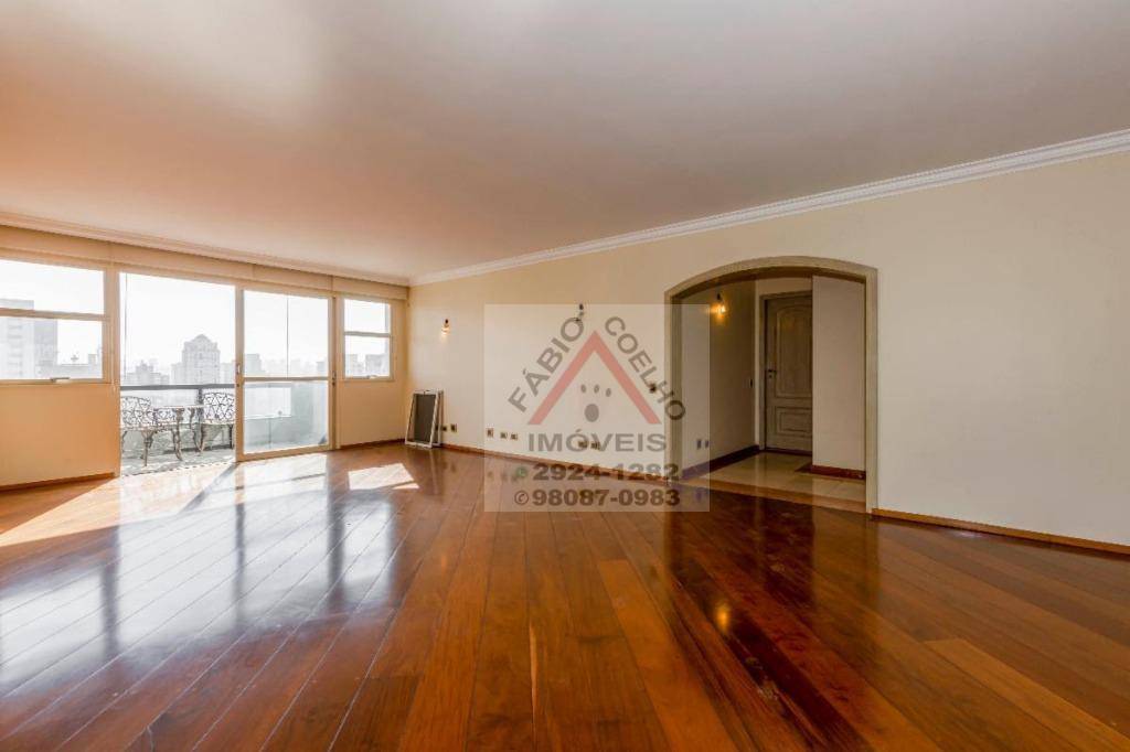 Apartamento à venda com 3 quartos, 236m² - Foto 1