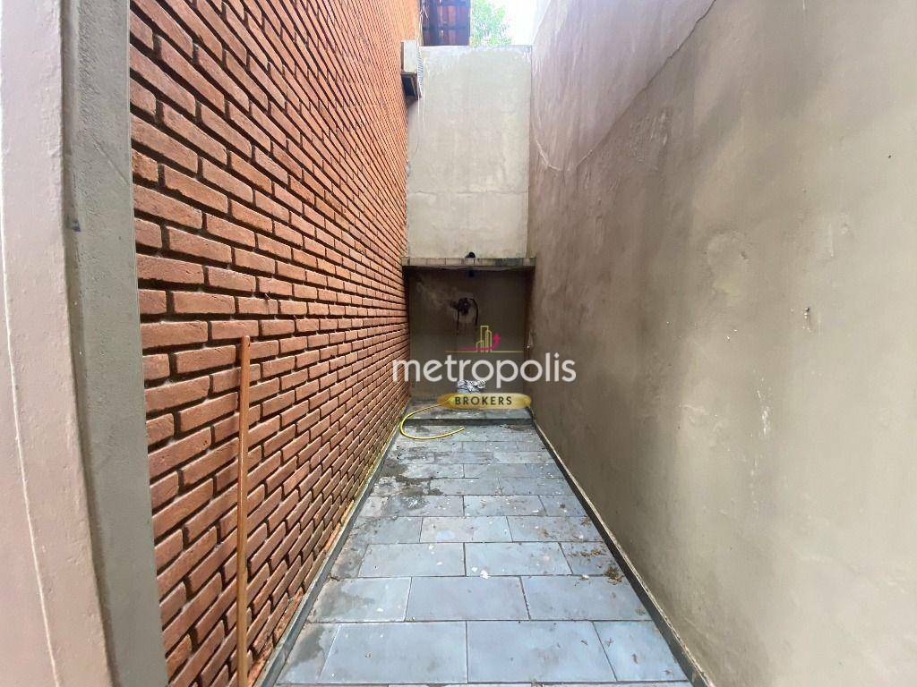 Casa à venda com 3 quartos, 256m² - Foto 4