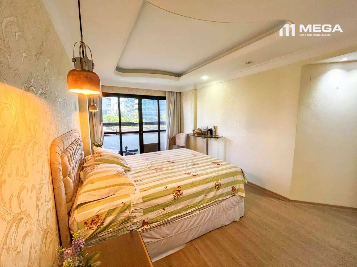 Apartamento à venda com 3 quartos, 180m² - Foto 7